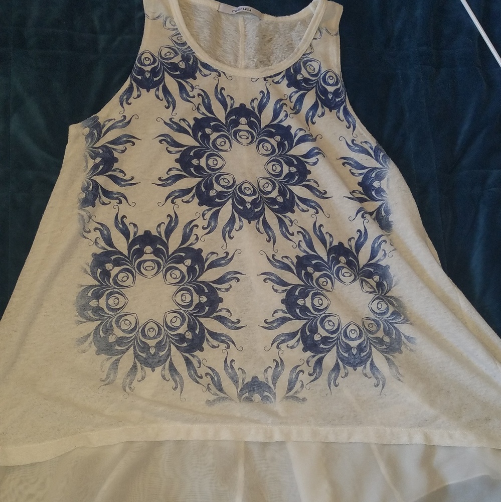 Flowy and light top